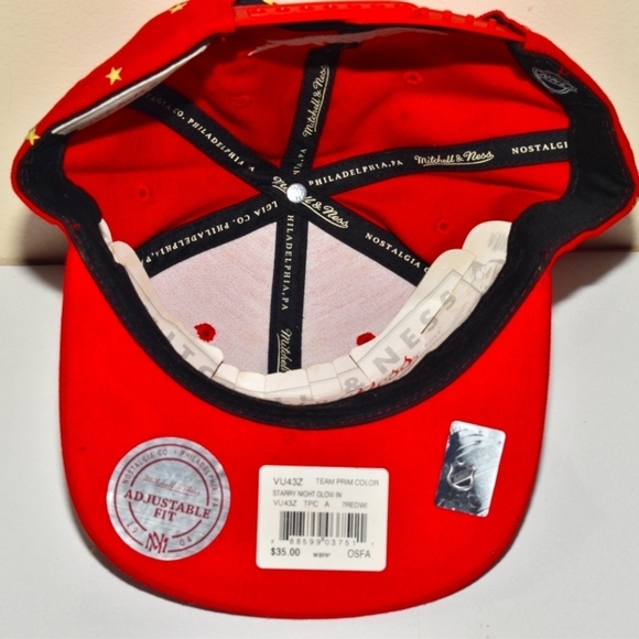 Starry Night Glow In - Picture 5 of 6